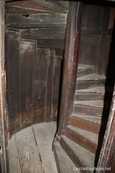 Escalier tournant de la tour ecclésiale