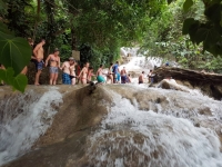 Que faire en Jamaique ? Ascension des Dunn's River Falls