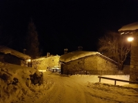 Bonneval sur Arc : le vieux village éclairé la nuit