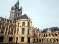 Découvrir Douai : l'hôtel de ville et le beffroi