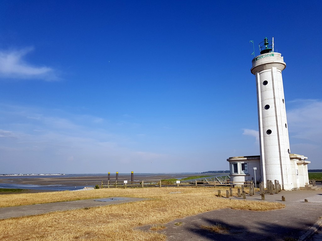 Que faire en Baie de Somme : voir le phare du Hourdel