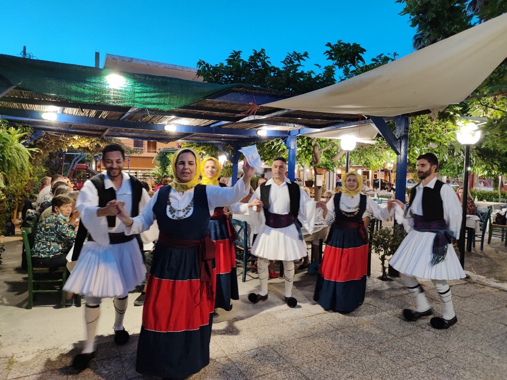 Que faire en Messenie (Grèce) : voir des danses folkloriques