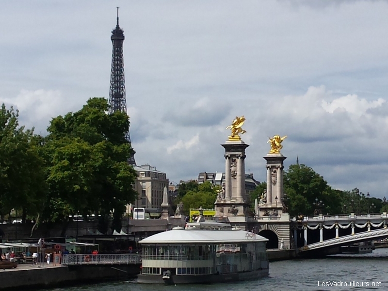 Lire la suite à propos de l’article Croisière sur la Seine et promenade dans les jardins de Paris